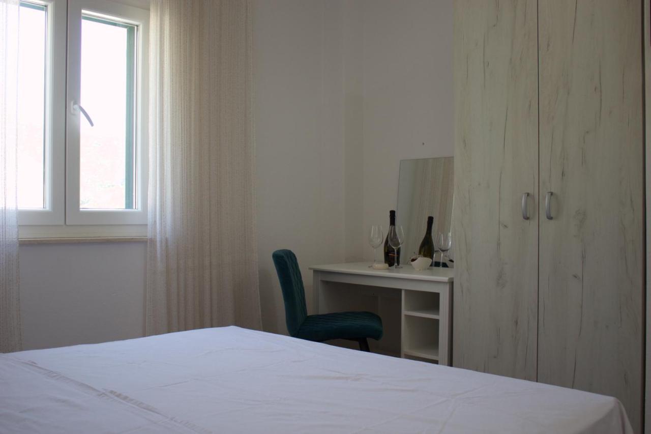 Apartmani Bauk Pucisca Ngoại thất bức ảnh