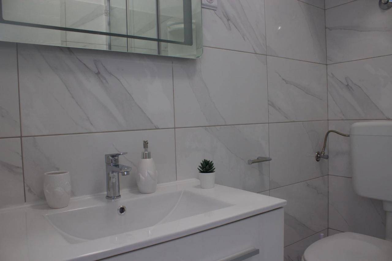Apartmani Bauk Pucisca Ngoại thất bức ảnh